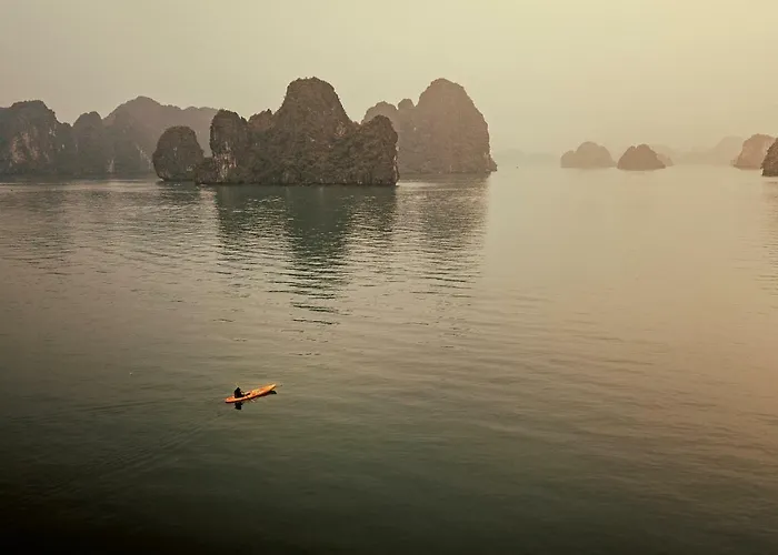 Heritage Line Ylang Cruise - Bay & Lan Ha Bay  5*
