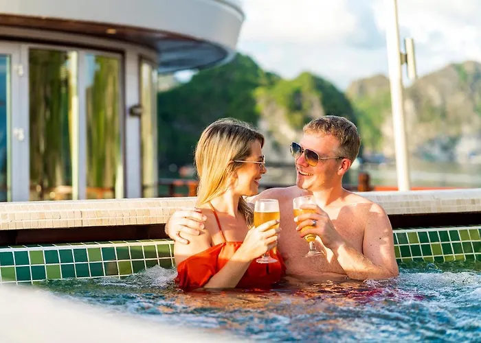 Heritage Line Ylang Cruise - Bay & Lan Ha Bay 5* Ha Long