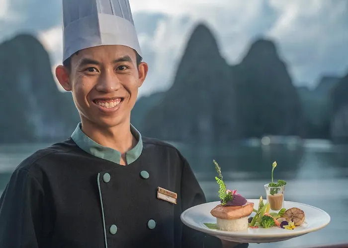 Heritage Line Ylang Cruise - Bay & Lan Ha Bay  5*