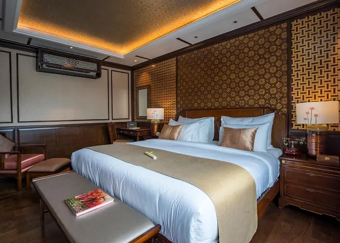Heritage Line Ylang Cruise - Bay & Lan Ha Bay
