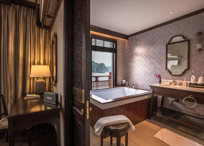 Heritage Line Ylang Cruise - Bay & Lan Ha Bay  Ha Long