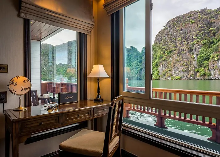  Heritage Line Ylang Cruise - Bay & Lan Ha Bay 5*