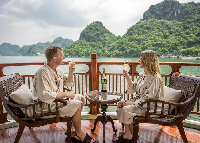 Heritage Line Ylang Cruise - Bay & Lan Ha Bay  5*