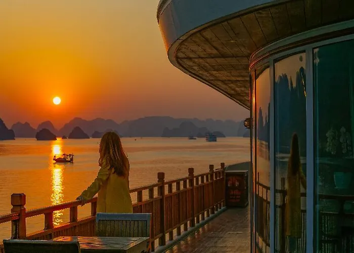 Heritage Line Ylang Cruise - Bay & Lan Ha Bay 5*